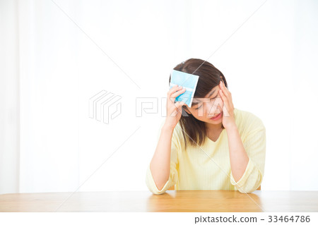 Hot hot flashes hot women temperature control portrait Hot hot flashes hot women temperature control portrait 33464786