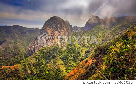 Agando rock in La Gomera 33465036