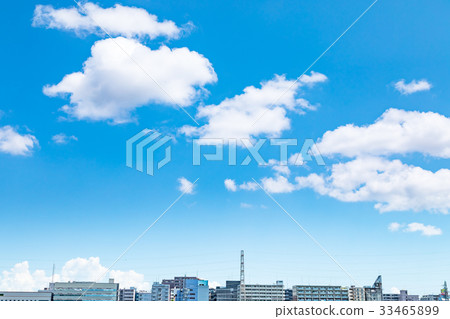 仲夏天空梅花期間晴朗的雲彩複製空間寬複製空間通用天空 33465899