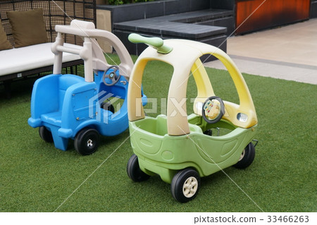 兒童遊樂場,兒童車,騎玩具 兒童遊樂場,兒童車,騎玩具 33466263