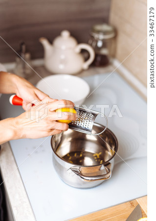 making custard on home kitchen 33467179