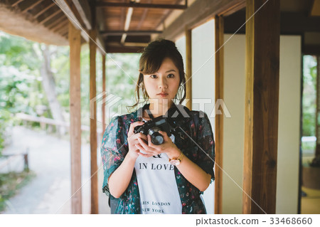 camergirl, photographer, cameraman 33468660