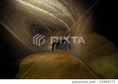 Akayama underground ruins in Tateyama City, Chiba Prefecture Akayama underground ruins in Tateyama City, Chiba Prefecture 33468771