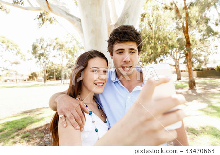 Young couple in the park 33470663