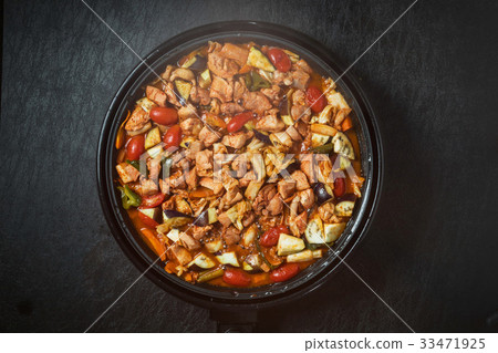 Korean food Takkarubi Dak galbi (Korean chicken grilled dish) 33471925