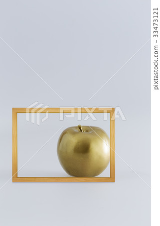 Golden apple, picture frame 33473121