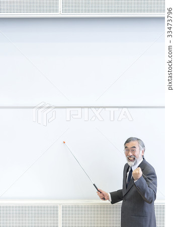 60年代白板教育形像中的男教師講座現場 33473796
