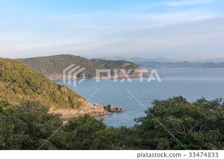 Hinata Cape 33474833