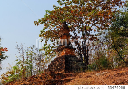 世界遺產，素可泰王朝，素可泰佛，在內戰中破壞的寺廟@廢墟公園，素可泰，泰國 33476066