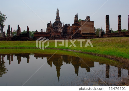 世界遺產，素可泰王朝，素可泰佛，在內戰中破壞的寺廟@廢墟公園，素可泰，泰國 33476301