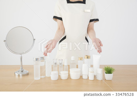 Cosmetic type 33476528