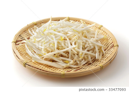 Bean sprouts 33477093