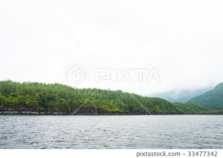 西湖（富士五湖）和熔岩牆 33477342