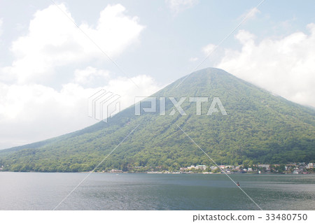 Male Mountain and Lake Chuzenji Male Mountain and Lake Chuzenji 33480750