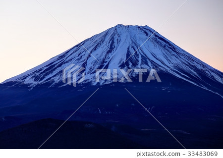 Undawned Mt. Fuji seen from Lake Shoji and Panorama Tower Undawned Mt. Fuji seen from Lake Shoji and Panorama Tower 33483069