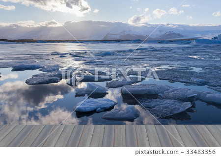 Ice on winter lake lagoon Iceland Ice on winter lake lagoon Iceland 33483356