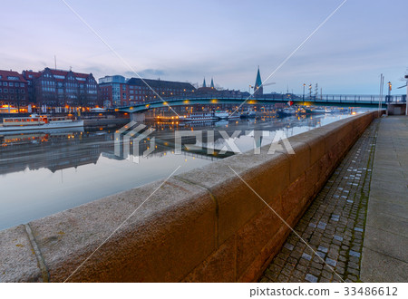 Bremen. Embankment Schliachte. 33486612