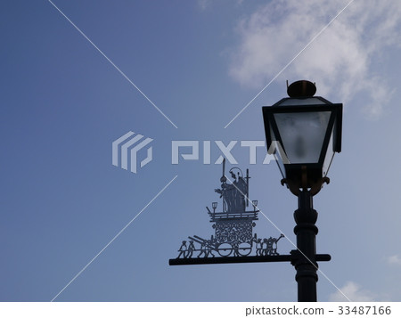 Street lamp Street lamp 33487166