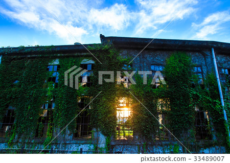 Dusk of Bungo Mori Institution 33489007