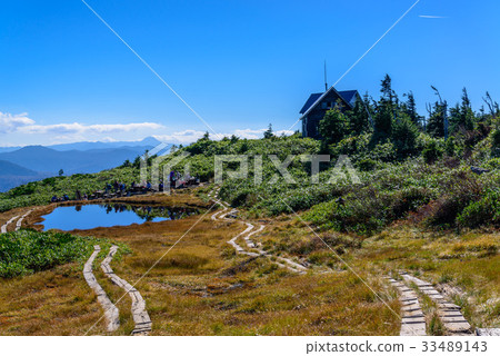 與池塘土坎的山行跡 33489143