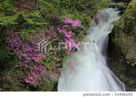 Crown Falls 33490285