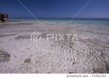 Tumai海灘的低潮(水平) Tumai海灘的低潮(水平) 33492397