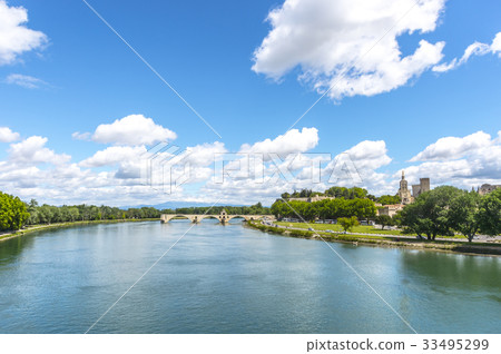 Saint-Venez bridge and Avignon 33495299