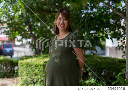 A woman in the moon A woman in the moon 33495926