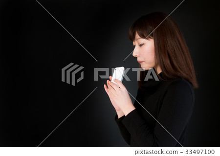 Female smartphone 33497100