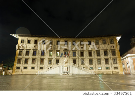 Pisa night view, Tuscany, Italy 33497561
