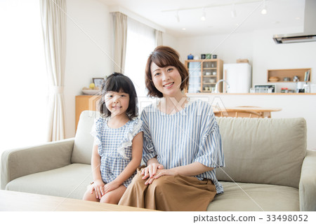 Parent-child portrait Parent-child portrait 33498052