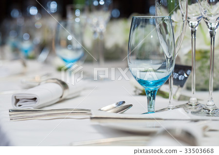 set up wine glass on the table for dinner set up wine glass on the table for dinner 33503668