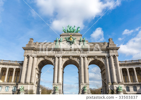 Brussels Triumphal Arch 33503837