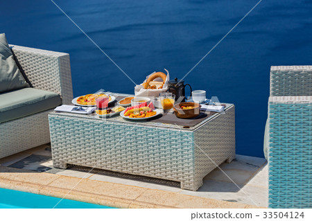 Romantic Breakfast for two 33504124