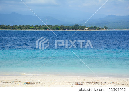 Seascape of Gili Islands in Lombok, Indonesia 33504922