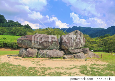 Ishimakitai burial mound 33505410