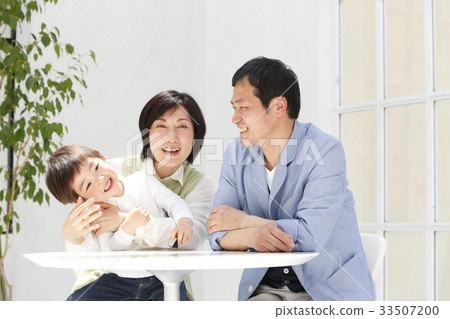 祖父母和孫子 33507200