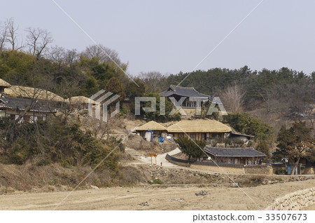 Yangdong Village, Gyeongju City, Gyeongbuk Province Yangdong Village, Gyeongju City, Gyeongbuk Province 33507673