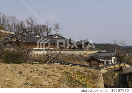 Yangdong Village, Gyeongju City, Gyeongbuk Province 33507680