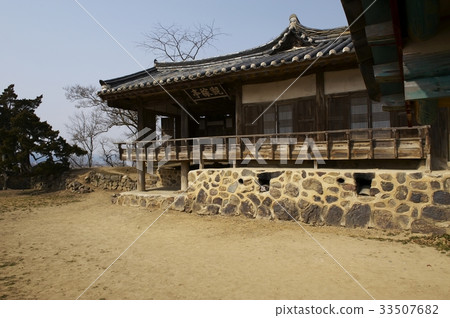 Yangdong Village, Gyeongju City, Gyeongbuk Province 33507682