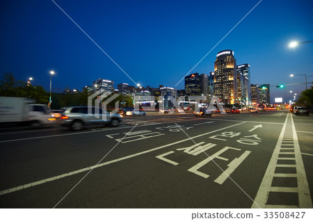 Yeouido, Yeongdeungpo-gu, Seoul 33508427