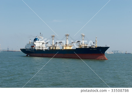 Cargo ship, Incheon Cargo ship, Incheon 33508786