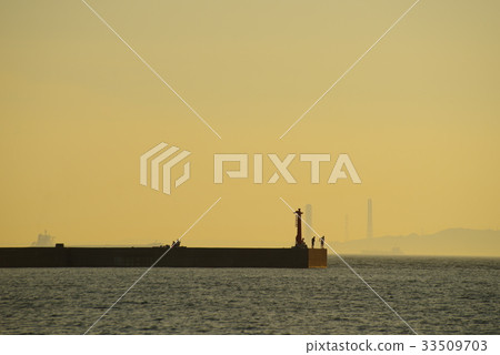 夏天堤防釣魚風景 夏天堤防釣魚風景 33509703