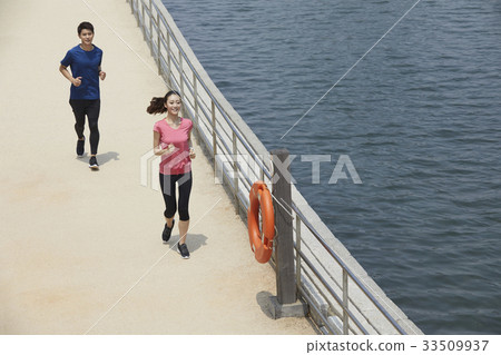 Couple, Sports, Central Park, Songdo, Yeonsu-gu, Incheon 33509937