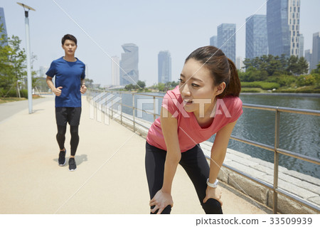Couple, Sports, Central Park, Songdo, Yeonsu-gu, Incheon 33509939