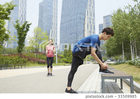 Couple, Sports, Central Park, Songdo, Yeonsu-gu, Incheon Couple, Sports, Central Park, Songdo, Yeonsu-gu, Incheon 33509985