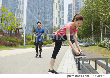 Couple, Sports, Central Park, Songdo, Yeonsu-gu, Incheon Couple, Sports, Central Park, Songdo, Yeonsu-gu, Incheon 33509989