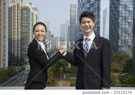 Businessman, Business Woman, Songdo, Yeonsu-gu, Incheon 33510174