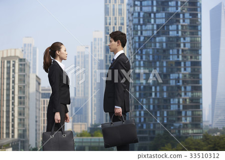 Businessman, Business Woman, Songdo, Yeonsu-gu, Incheon 33510312