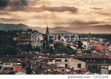 Florence skyline view rooftop Florence skyline view rooftop 33511248